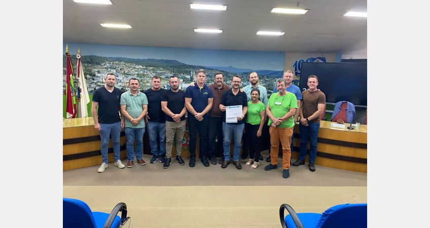 Câmara de Taió homenageia barqueiros voluntários pela atuação nas enchentes de 2023 Câmara de Taió homenageia barqueiros voluntários pela atuação nas enchentes de 2023