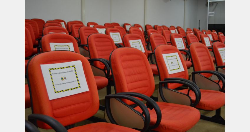 Plenário da Câmara de Taió é reaberto ao público Plenário da Câmara de Taió é reaberto ao público