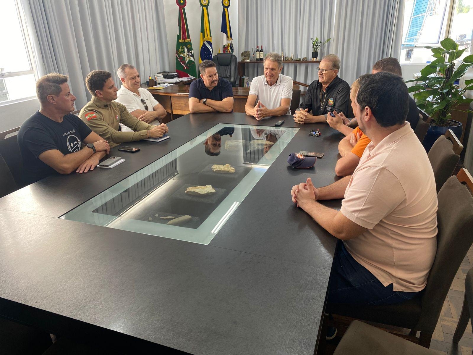 Reunião anuncia câmeras de última geração para segurança em Taió